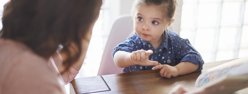 گفتار درمانی برای کودک دو ساله